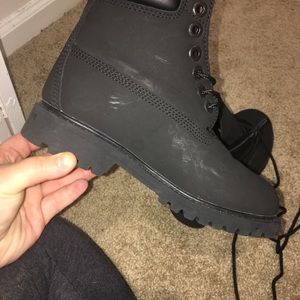 Black timberland boots